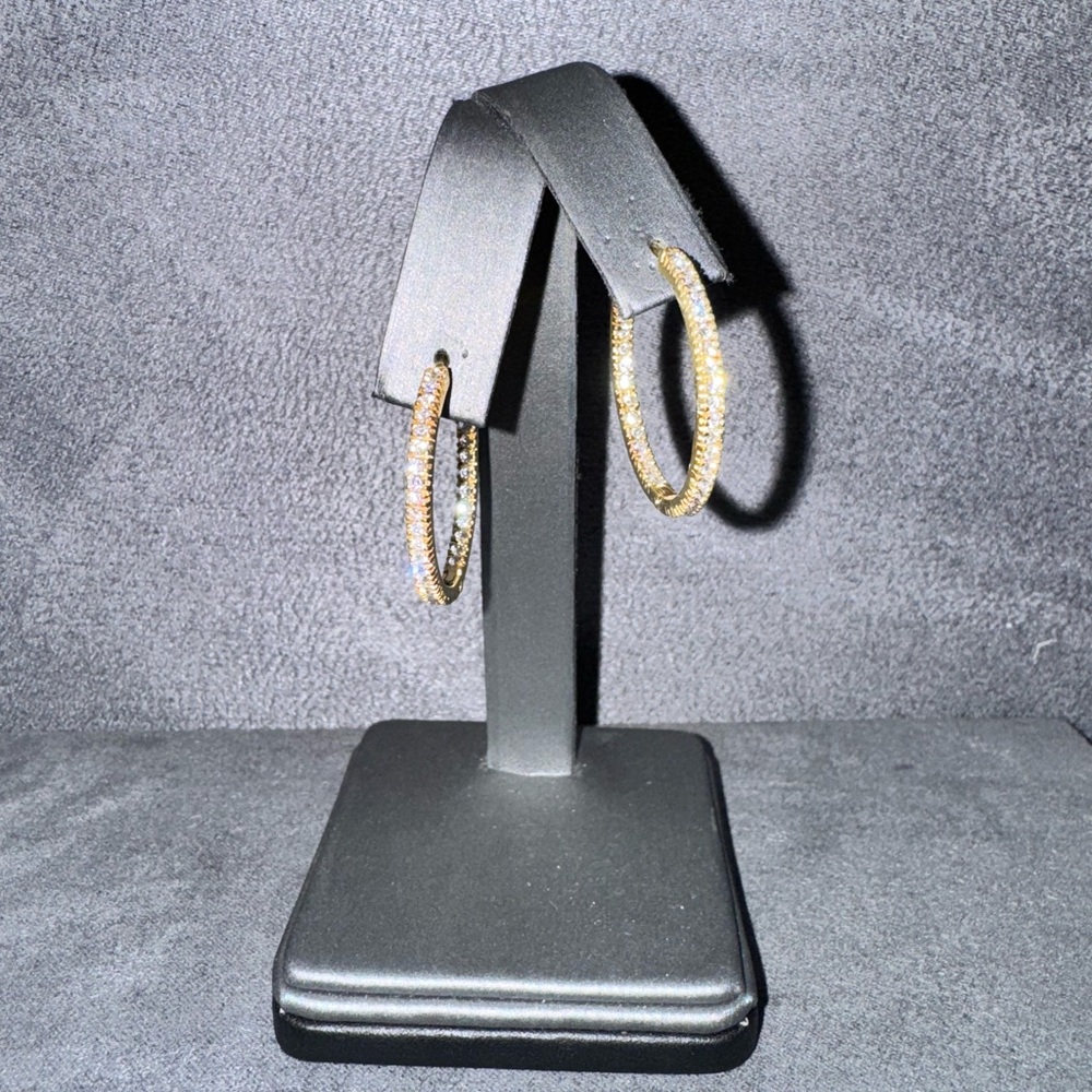1 CTW Diamond Hoops, Set in 14K Yellow Gold - Picture 1 of 3
